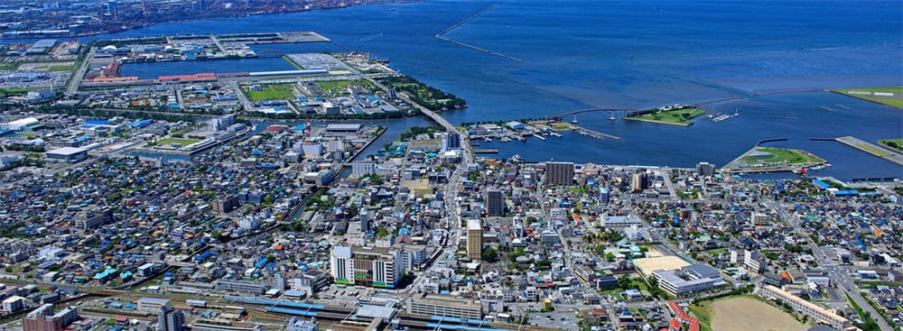 鳥瞰した港