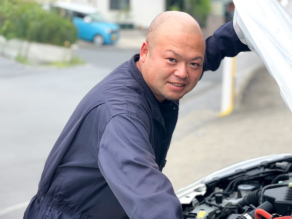 ワシダオートガレージ店長 白井 達也